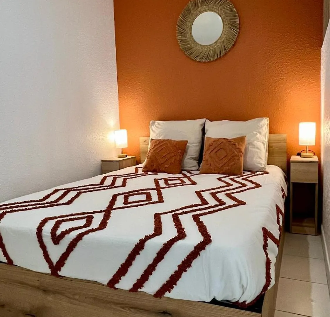 Appart'Terracotta - Au Coeur De Lorgues Apartment